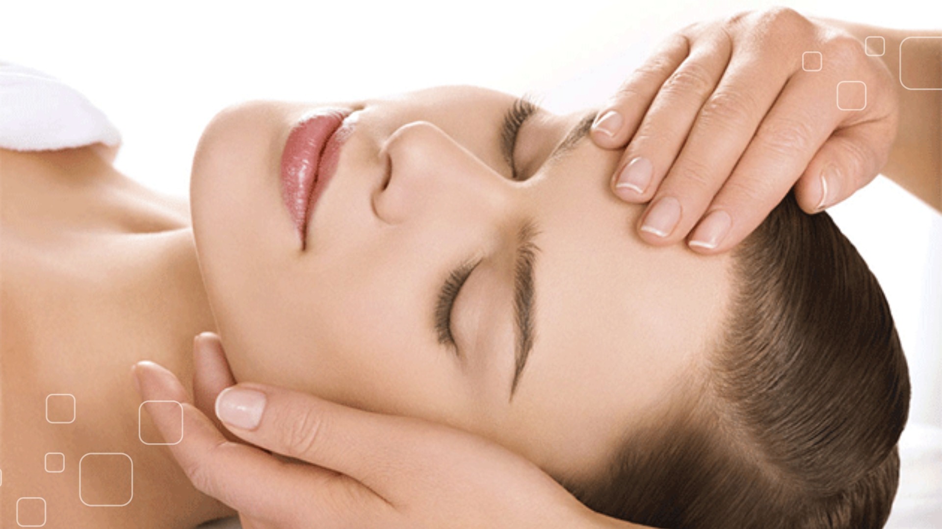 Phương pháp Massage nâng cơ mặt
