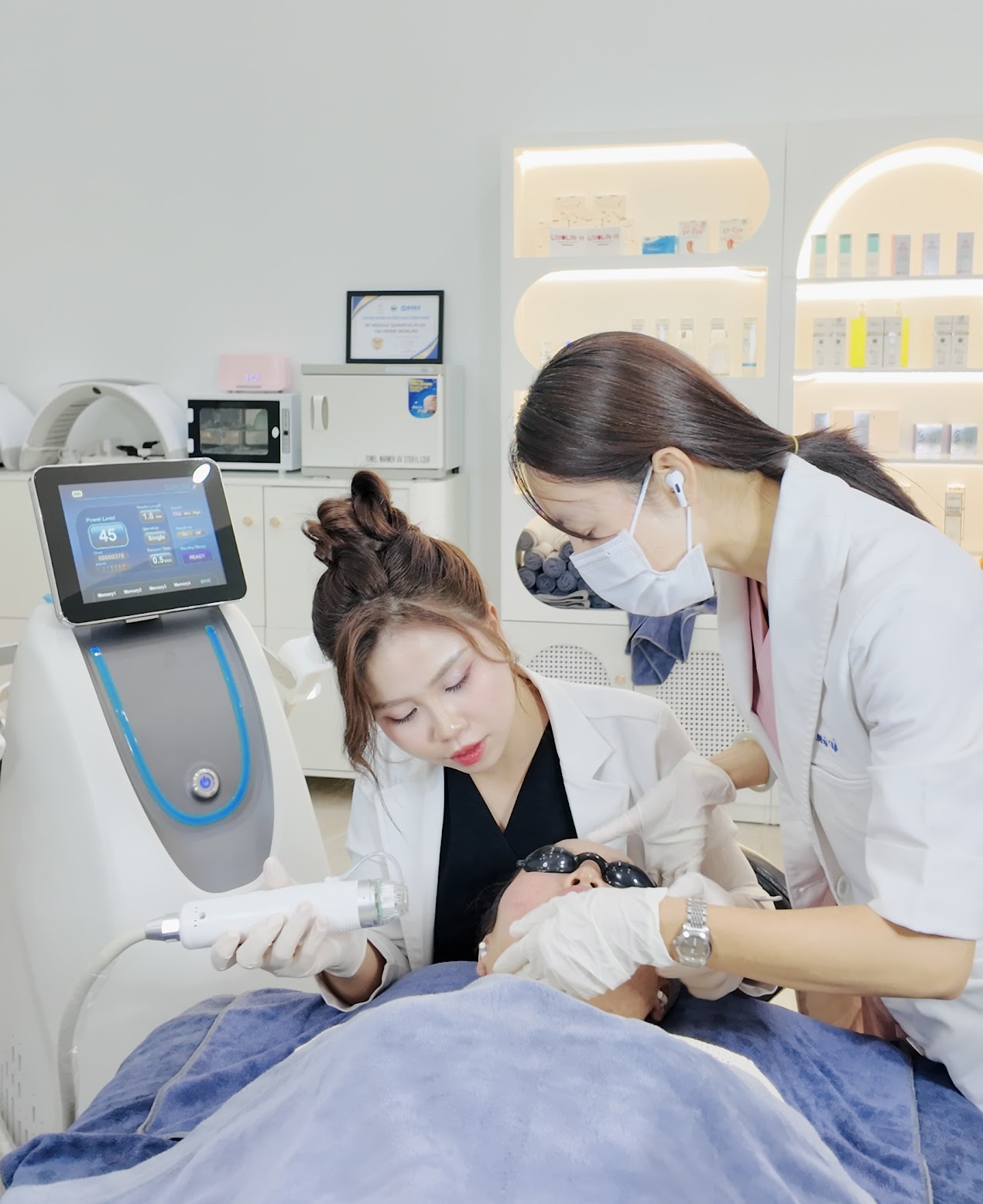 Henie Skinlab và Bước tiến của Công nghệ RF Needle – Nâng tầm chuẩn mực điều trị henie skinlab va buoc tien cua cong nghe rf needle nang tam chuan muc dieu tri 6