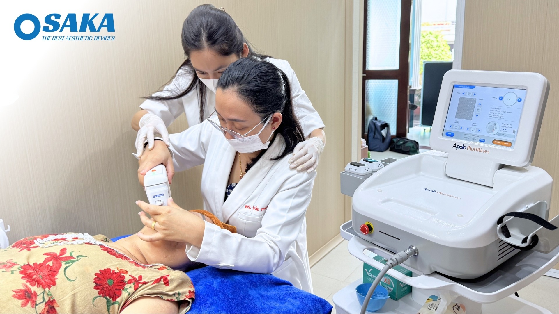 Khởi Đầu Phác Đồ Cá Nhân Hóa – OSAKA Chuyển Giao Bộ Đôi Công Nghệ HIFU Apolo Multilines & Máy Phân Tích Da MC 10 Cho Bác Sĩ Vân Thanh PKDL BS Van Thanh