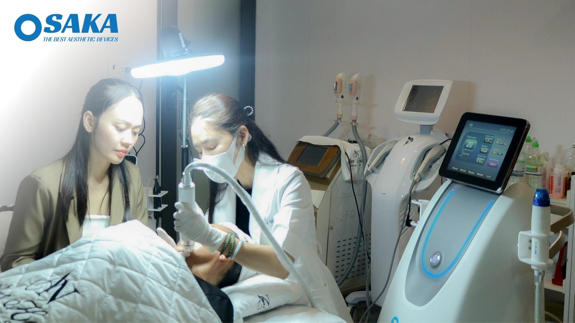 Kiến Tạo Làn Da Không Khuyết Điểm – OSAKA Chuyển Giao Độc Quyền Công Nghệ RF VI ĐIỂM QUANTUS PLUS ITALY Cho ANN HOUSE ANN HOUSE 4