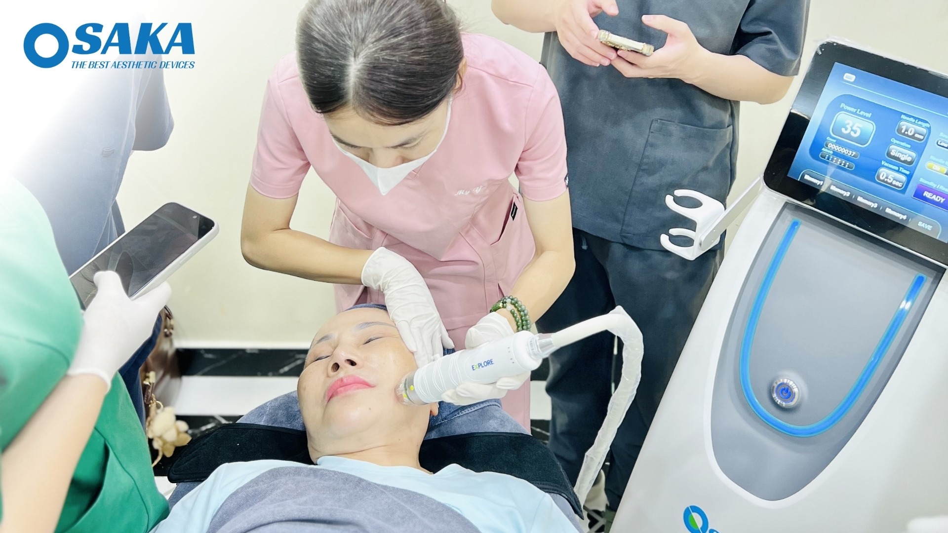 Phòng Khám Da Liễu Q Clinic & Bước Tiến Công Nghệ – Nâng Tầm Chuẩn Mực Tái Tạo Da Chuyên Sâu Q Clinic 10