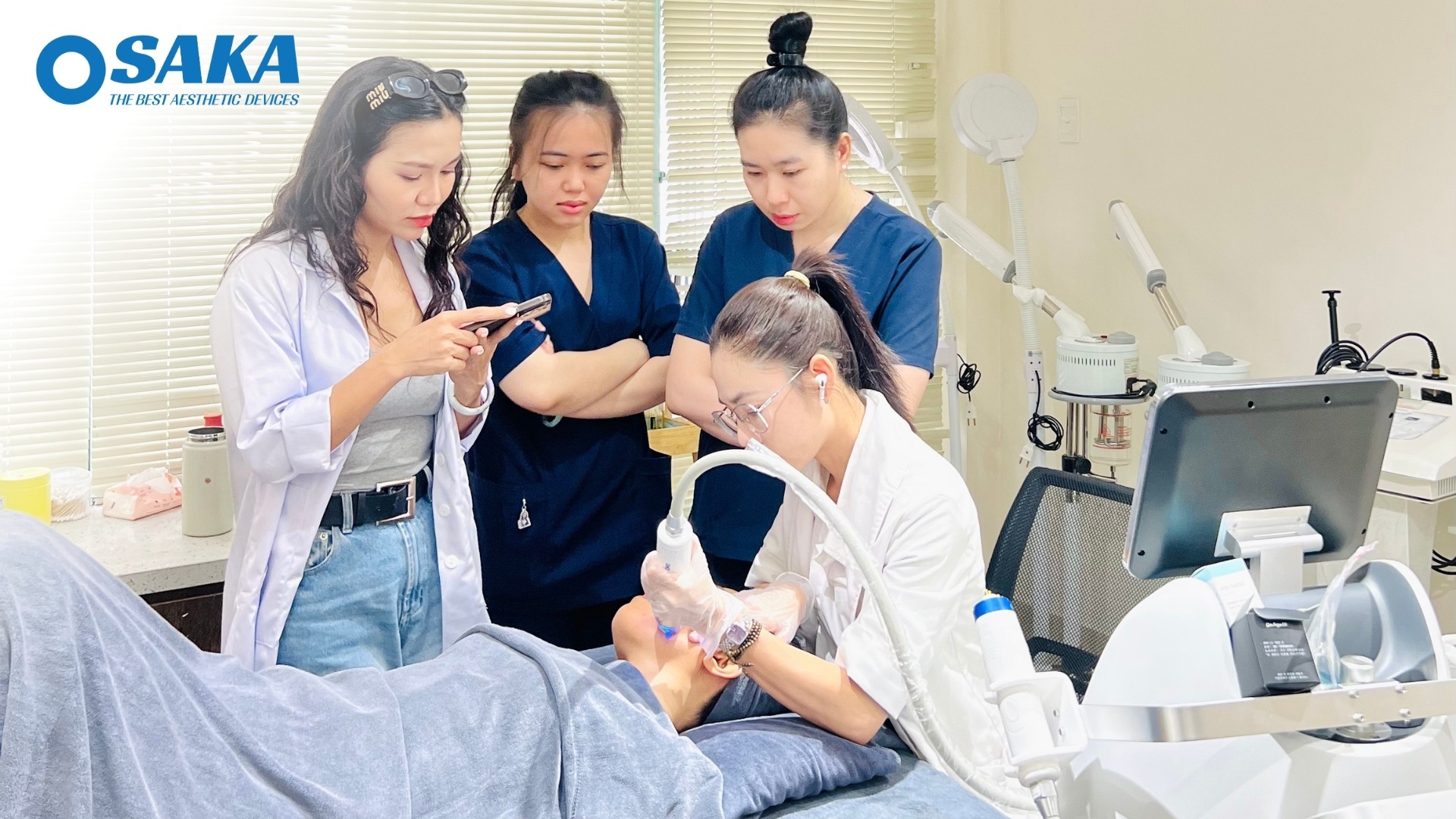 Nâng Chuẩn Trị Liệu Đa Tầng – Lễ Chuyển Giao Công Nghệ RF Needle Cho Hidden Beauty Spa HIDDEN SPA 5