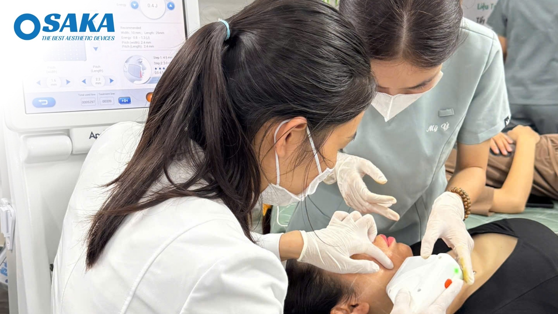 Phòng Khám Bác Sĩ Thúy (Bắc Ninh) Bứt Phá Công Nghệ Nâng Cơ Trẻ Hóa Tầng Sâu – Chuyển Giao Siêu Công Nghệ HIFU Apolo Multilines bs thuy 6 1